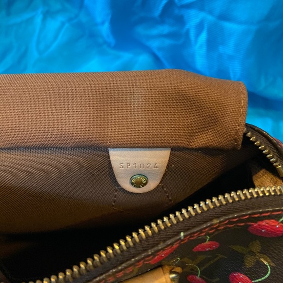 Authentic Cherry Louis Vuitton, SP1024 - Picture 8 of 8